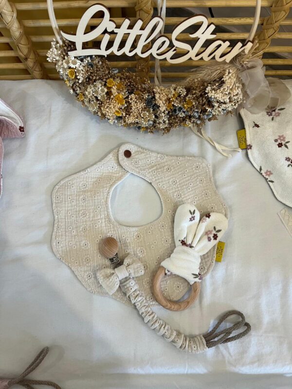 baby set in mussola double face ricamata
