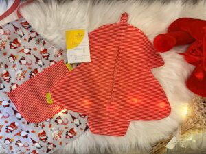 Set grembiule bimbo bimba con sacco ad albero abbinato . 50 euro Set Grembiule Bimbo/Bimba con Sacco ad Albero